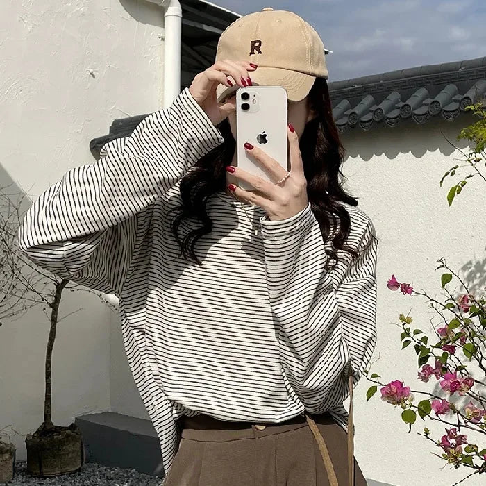 BLØD STRIBET LANG TOP KANEL