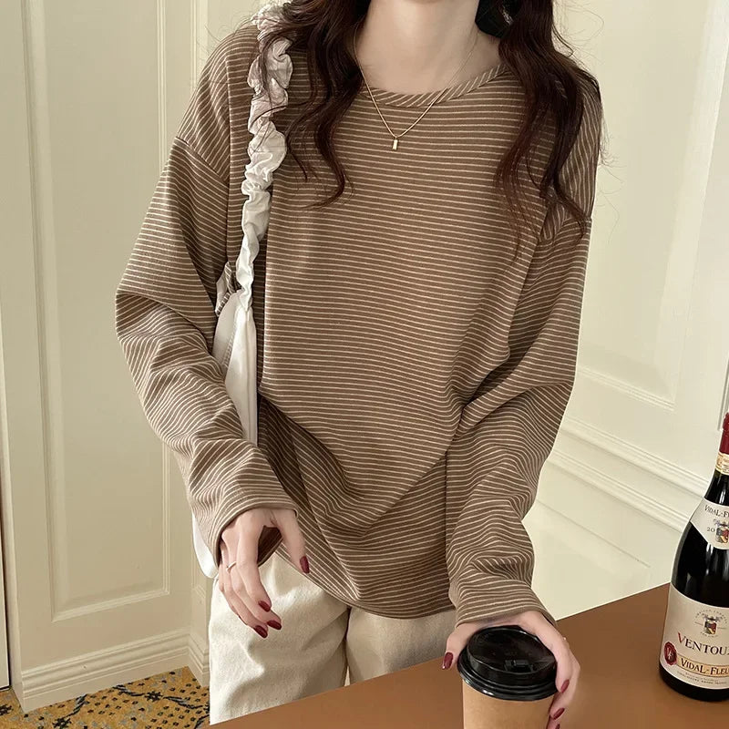 BLØD STRIBET LANG TOP KANEL