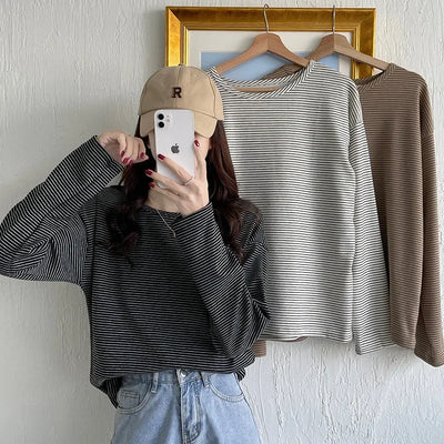 BLØD STRIBET LANG TOP KANEL